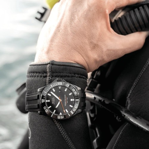 MIDO Ocean Star M026.608.37.051.00 Automatico in Acciaio DLC 43 mm Lunetta Ceramica