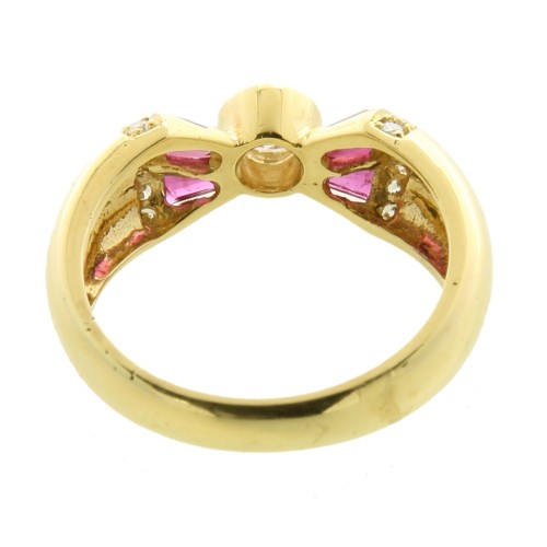 Anello Rubino Diamanti ct 0,24 + 0,13 Oro 18 kt
