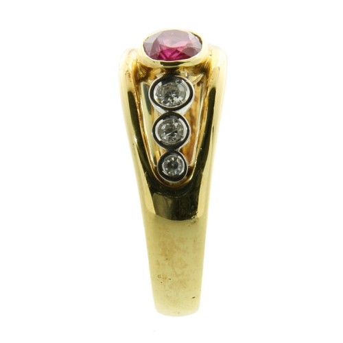 Anello Rubino Diamanti ct 0,12 Oro 18 kt
