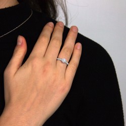 Anello Diamanti Margherita ct 0,32 F VS + 0,06 F VS  Oro Bianco 18 kt 3,32 2