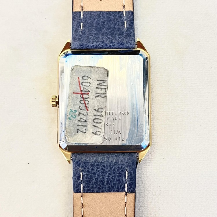 Mondia Orologio 04 0050 412 a carica manuale 29,5 x 27 x 6 mm.