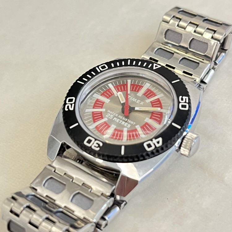 Timex Orologio a carica manuale 30 x 11 mm.