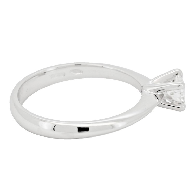 Anello Solitario Diamante Modello 4VA ct 0,30 E VS1 VG EX VG Oro bianco 18 kt GIA 6365744151 iscrizione Laser 3,14 gr