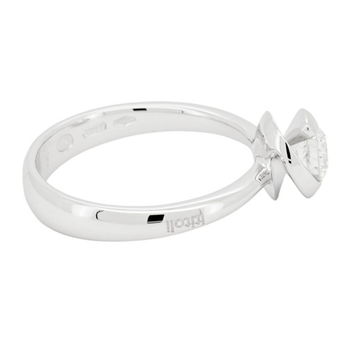 Anello Solitario Diamante ct 0,36 Oro 18 kt