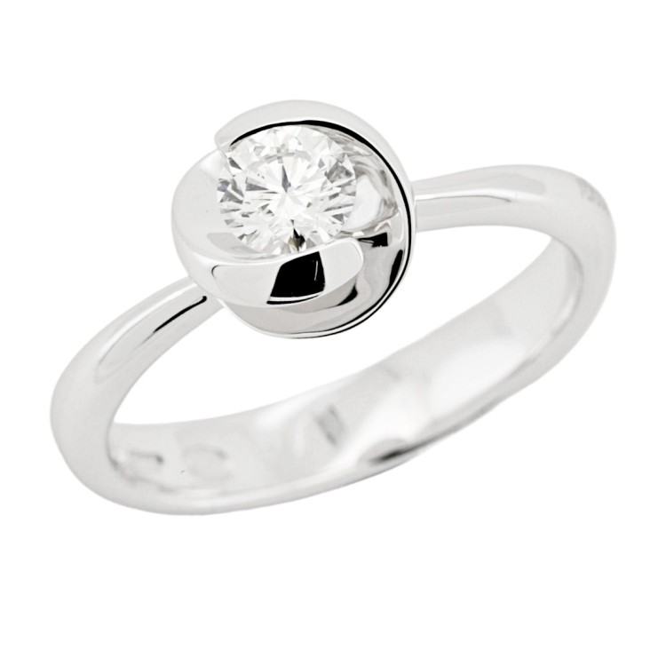 Anello Solitario Diamante ct 0,36 Oro 18 kt