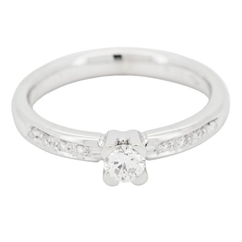 Anello Solitario Diamante ct 0,25 F VVs e Diamti sul gambo ct 0,05 F VS in Oro Bianco 18 kt 4,55 gr