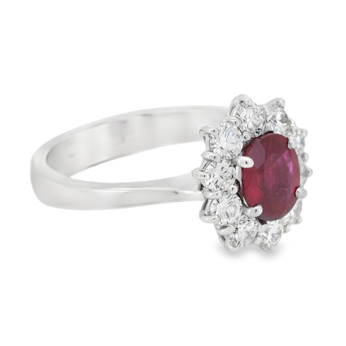 Anello Rubino Diamanti ct 0,95 Oro 18 kt