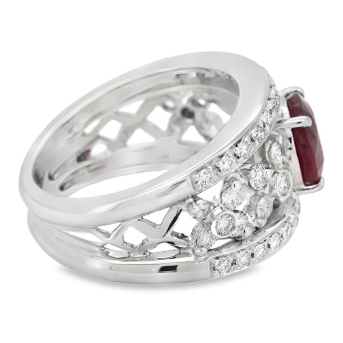 Anello Rubino Diamanti ct 0,98 Oro 18 kt