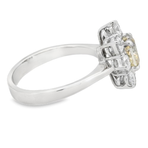 Anello Diamante Fancy Margherita ct 1,12  misura 7 x 5 mm con certificato IGI Diamanti ct 1,05 F VS Oro 750 18 kt 5,32 gr