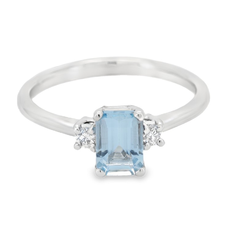 Anello Acquamarina Ottagonale 7 x 5 mm ct 0,89 Diamanti 0,09 F VS2 Oro Bianco 18 kt 3,12 gr