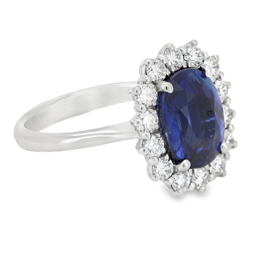 Anello Margherita Zaffiro Blu ct 3,71 IGI Diamanti ct 0,81 EF VS Oro Bianco 18 kt 5,79 gr