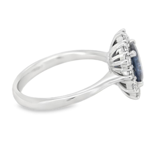 Anello Margherita Zaffiro Blu ct 1,61 IGI Diamanti ct 0,52 EF VS Oro Bianco 18 kt 4,93 gr