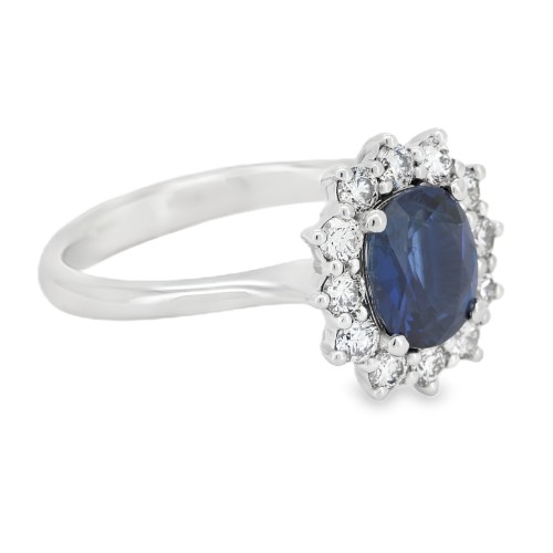 Anello Margherita Zaffiro Blu ct 1,61 IGI Diamanti ct 0,52 EF VS Oro Bianco 18 kt 4,93 gr