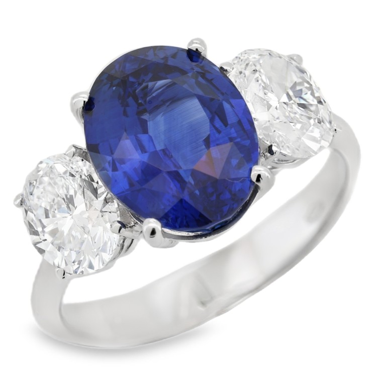 Anello Zaffiro Blu ct 4,54 IGI Diamanti ct 1,54 ( 0,78  E VVS1 IGI + 0,76 D VS1 IGI ) Oro 18 kt 4,45 gr
