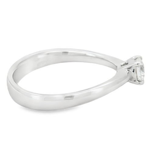 Anello Solitario Diamante Modello 4VAS ct 0,32 F VVS2 VG VG VG Oro bianco 18 kt GIA 5363744110 iscrizione Laser 3,53 gr