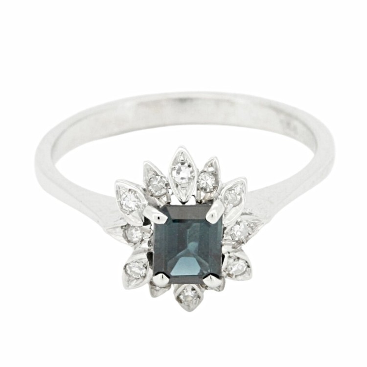 Anello Margherita Zaffiro Blu ct 0,22 Diamanti ct 0,10 G SI Oro 18 kt 2,45 gr