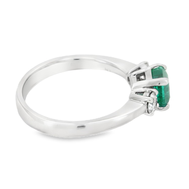 Anello Solitario Diamante ct 0,16 Oro 18 kt