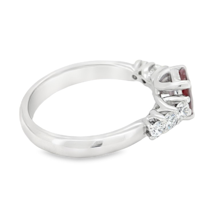 Anello Rubino Diamanti ct 0,41 Oro 18 kt
