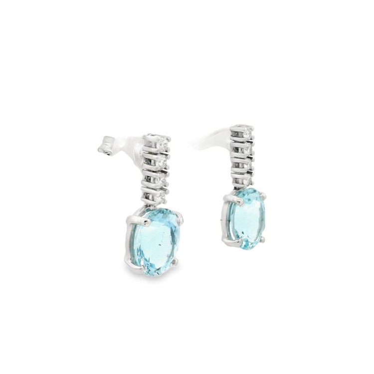 Orecchini Acquamarina Pendenti Ovale 9 x 7 mm ct 3,52 e Diamanti Taglio a Brillante ct 0,22 F VS2 Oro Bianco 750 18 kt 3,01 gr 