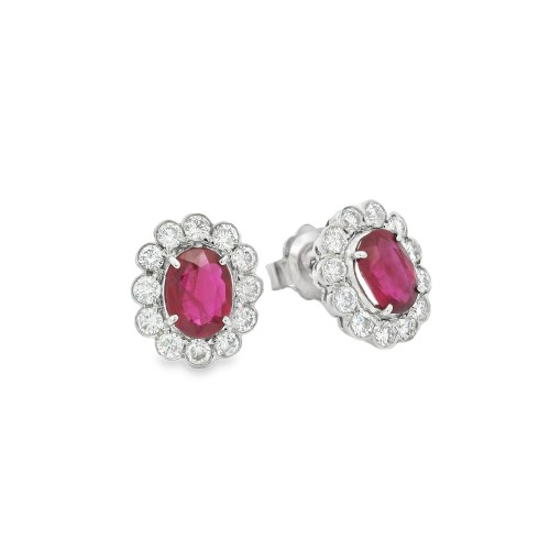 Orecchini Margherita Rubino 7 x 5 mm ct 2,01 Diamanti ct 0,75 F VS2 Oro 18 kt 3,75  gr