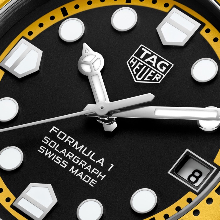 TAG Heuer Formula 1 Nero WBY1117.FT8087 Solare al quarzo, 38 mm, Acciaio DLC