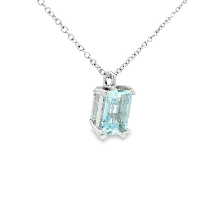 Collana Acquamarina Ovale 7 x 5 mm ct 0,88 Oro 18 kt 2,08 gr