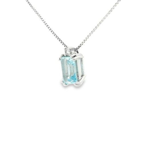 Collana Acquamarina Rett 7 x 5 mm ct 0,92 Diamanti ct 0,033 F VS Oro 18 kt 2,21 gr