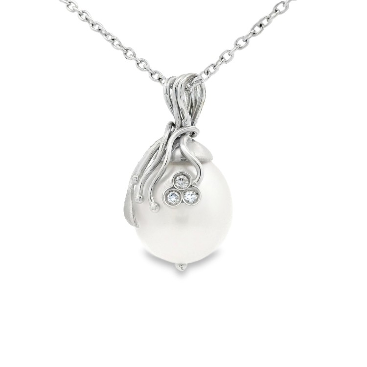 Collana Perla Acqua dolce 11 mm Diamante ct 0,02 Oro 18 kt