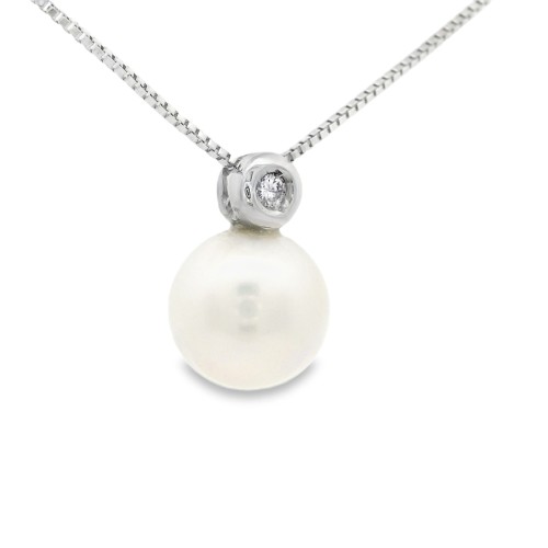 Collana Perla 8,3 mm Diamante ct 0,06 Oro 18 kt