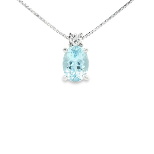 Collana Acquamarina Ovale 7 x 5 mm ct 0,78 Diamante ct 0,05 F VVS in Oro 18 kt 2,24 gr