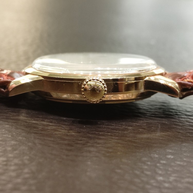 LONGINES Heritage CONQUEST L1.611.6.78.9 Automatico 35 mm.