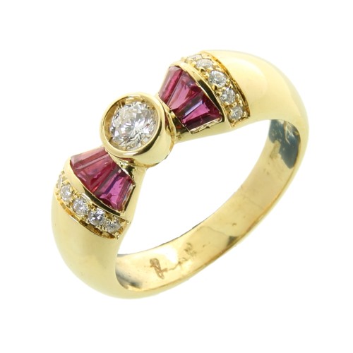 Anello Rubino Diamanti ct 0,24 + 0,13 Oro 18 kt